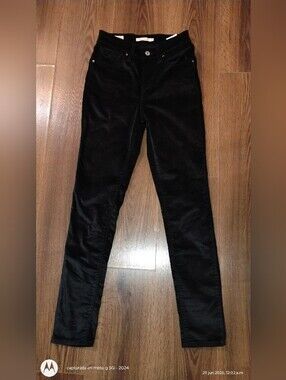 Slim Fit Women’s Black Skinny Jeans Velvet